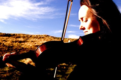 Learn Fiddle with Claire Mann (Beginners Under 12s)
