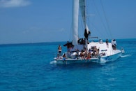 Catamaran Tour Isla Mujeres