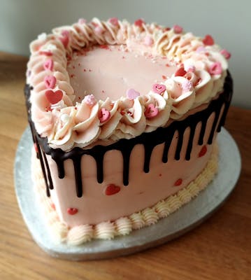 NEW: Heart Drip Cake - 2nd April