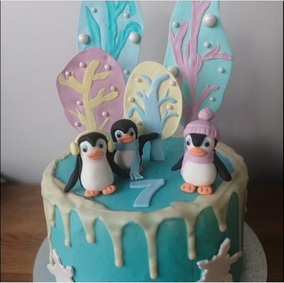 Penguin drip cake - 25th January