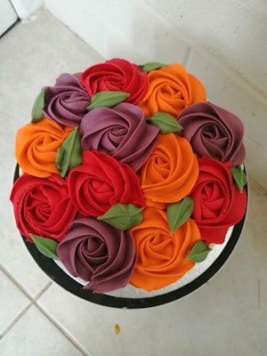 Rose piped cake class